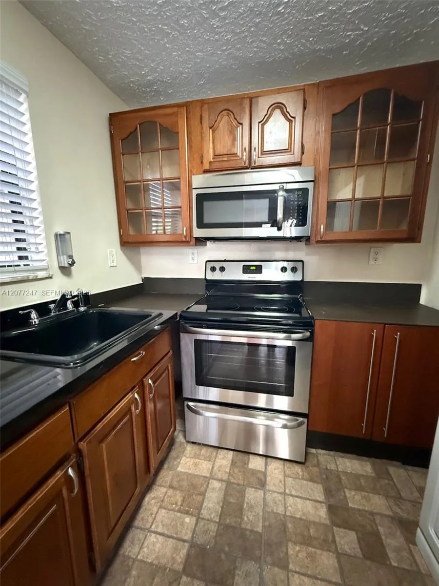 1121 SW 122nd Ave # 107-2, Miami, FL 33184 photo 3