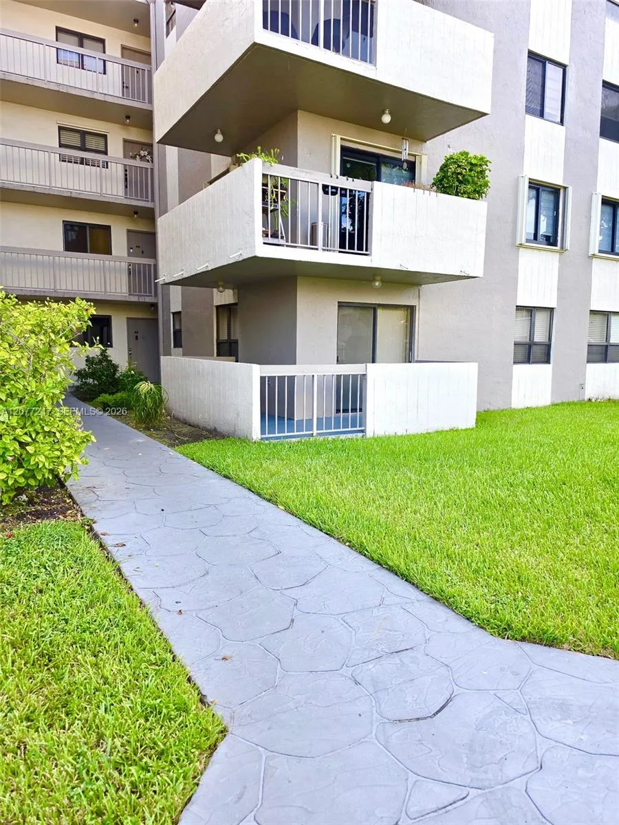 1121 SW 122nd Ave # 107-2, Miami, FL 33184 photo 6