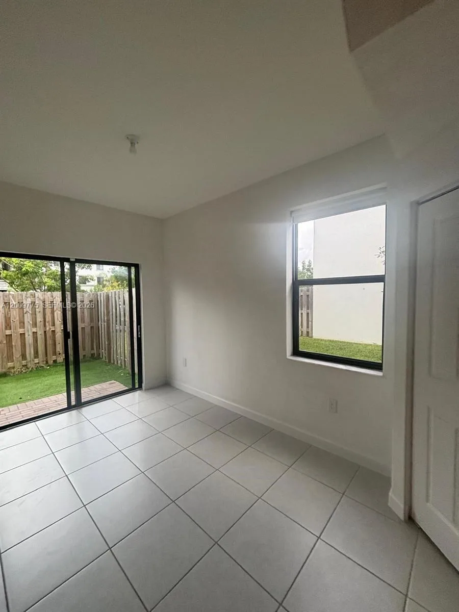 20964 NE 8th Ave # 20964, Miami, FL 33179 photo 4