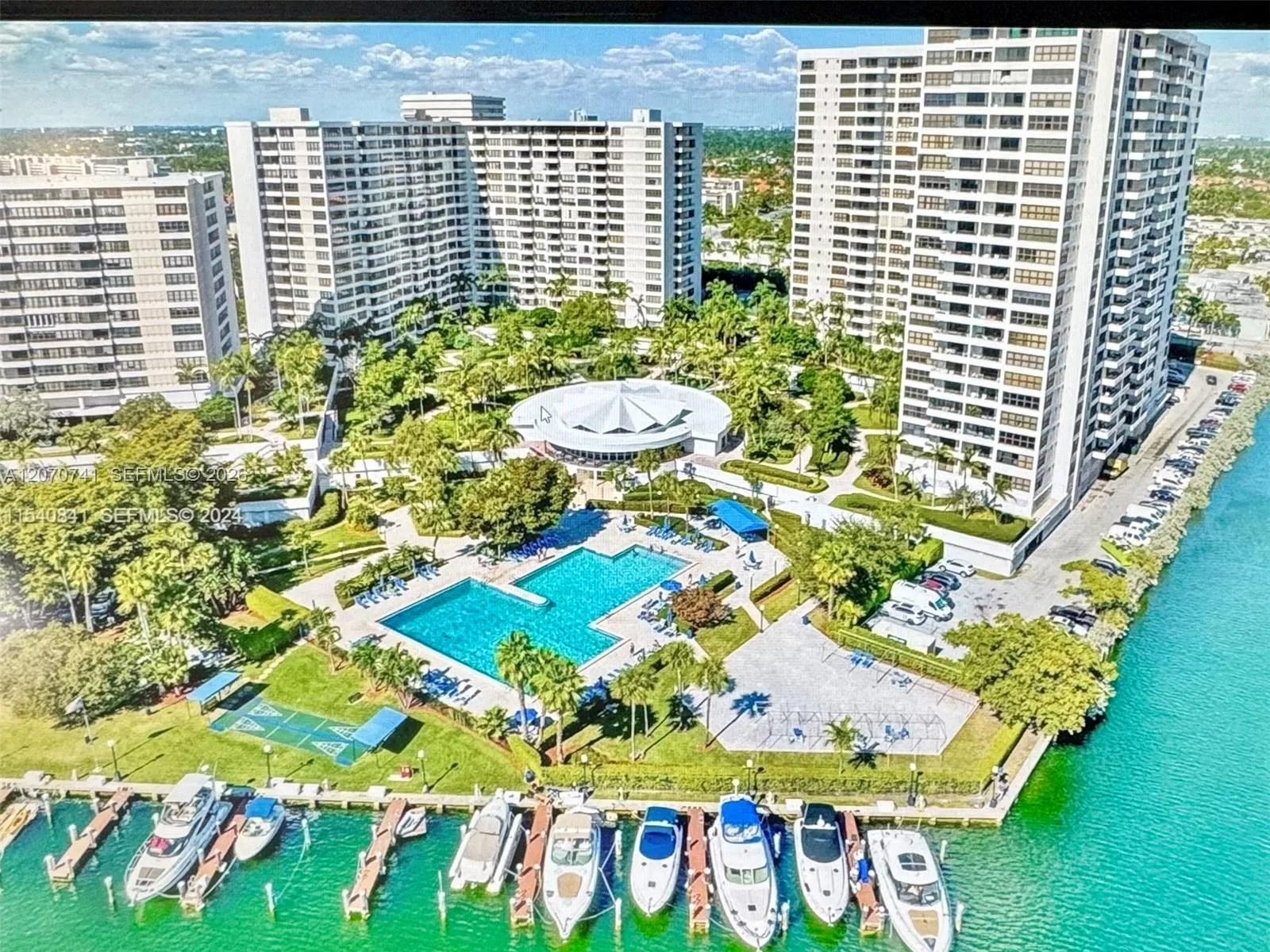 600 Three Islands Blvd # 622, Hallandale Beach, FL 33009