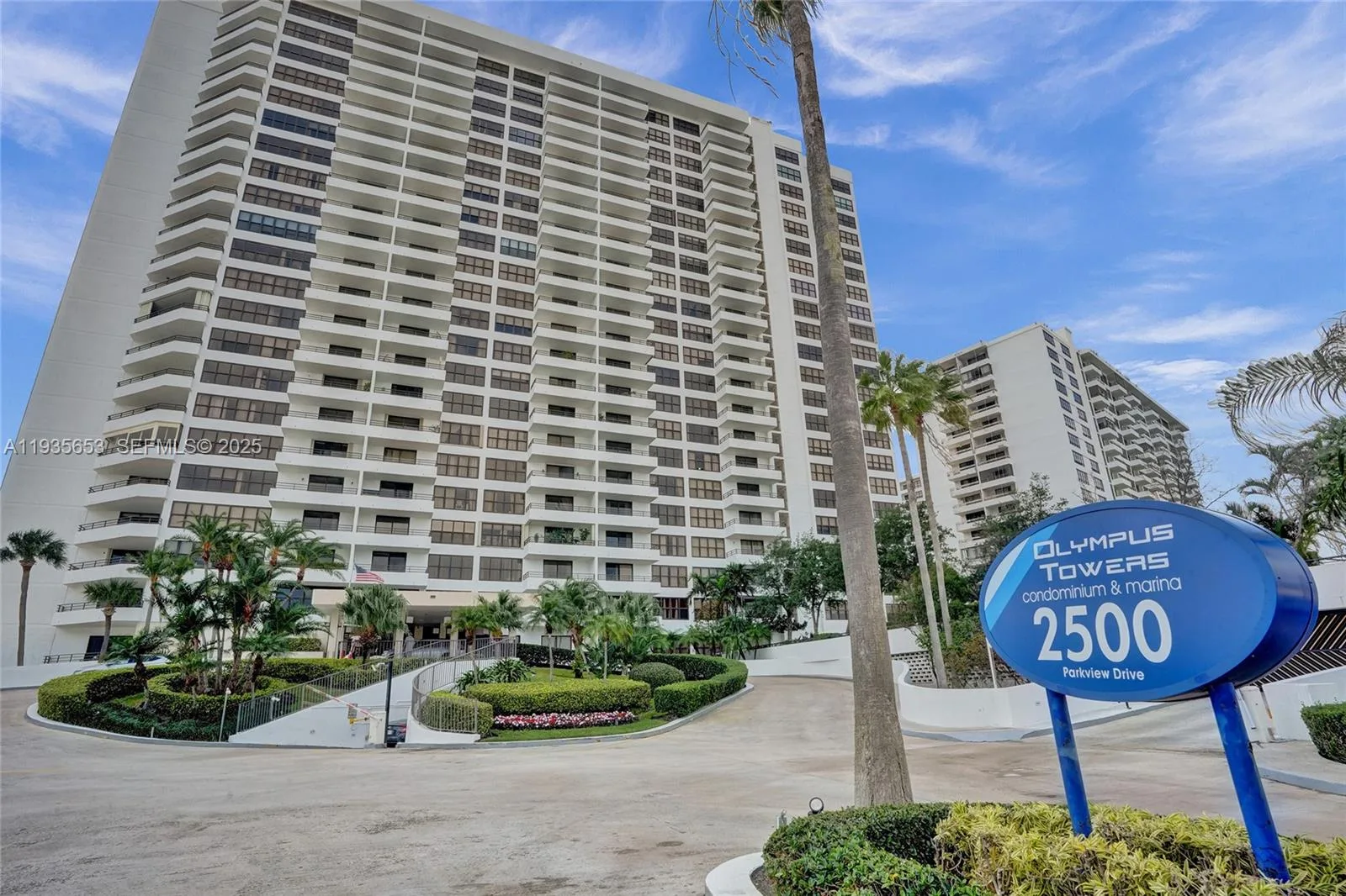 2500 Parkview Dr # 917, Hallandale Beach, FL 33009