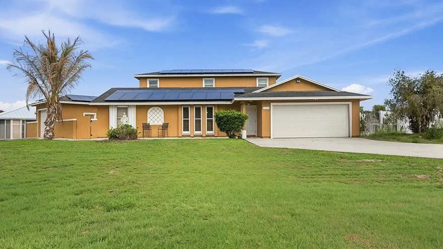 2301 SW Barber Lane, Port St. Lucie, FL 34984