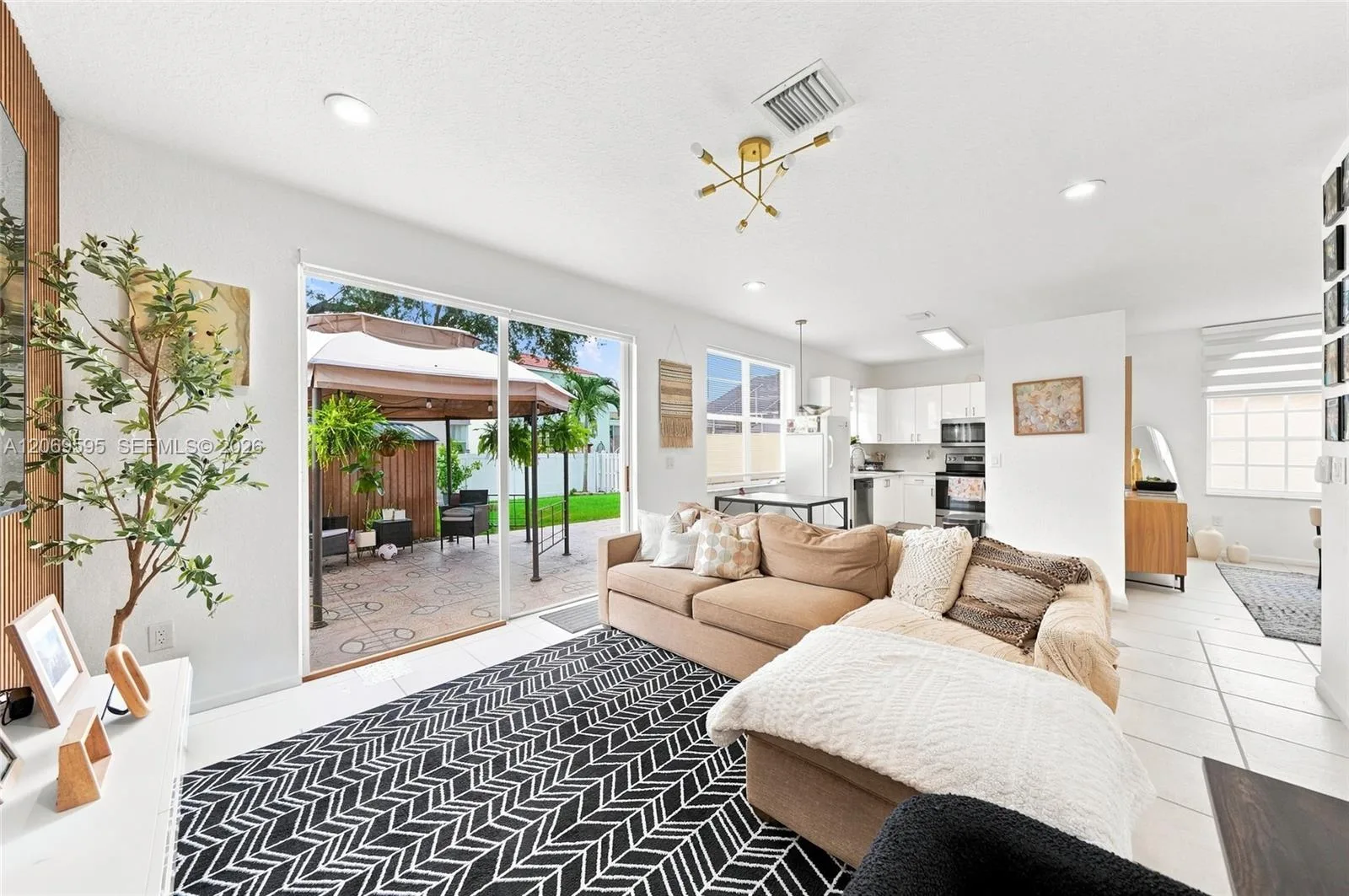 15872 NW 21st St, Pembroke Pines, FL 33028 photo 13