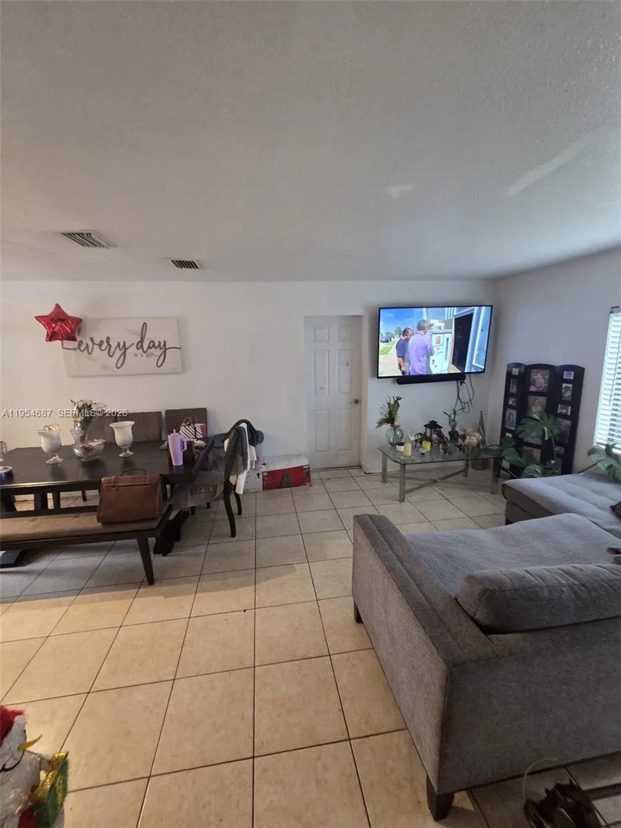 4270 NW 198th St, Miami Gardens, FL 33055 photo 3