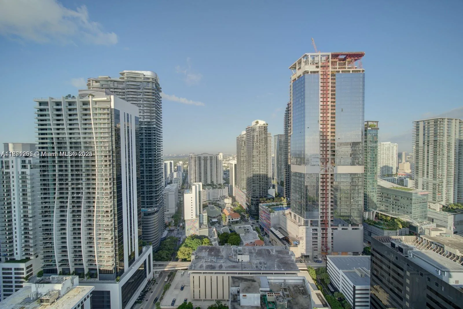 951 Brickell Ave # 3905, Miami, FL 33131