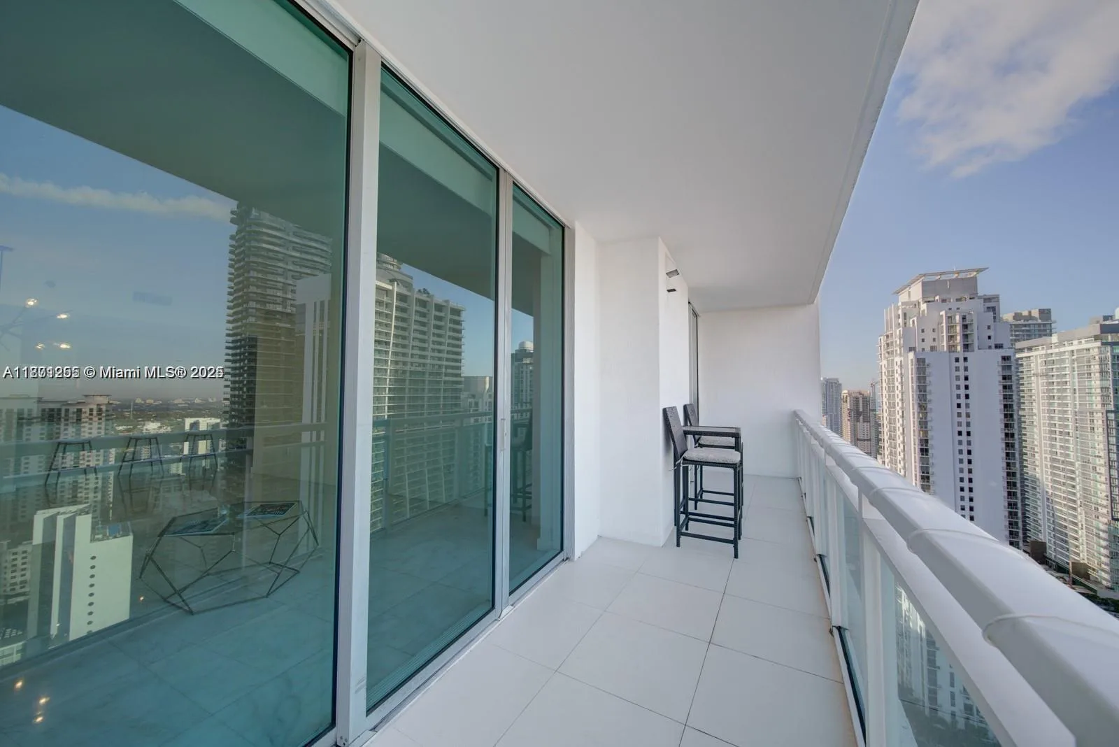 951 Brickell Ave # 3905, Miami, FL 33131 photo 5
