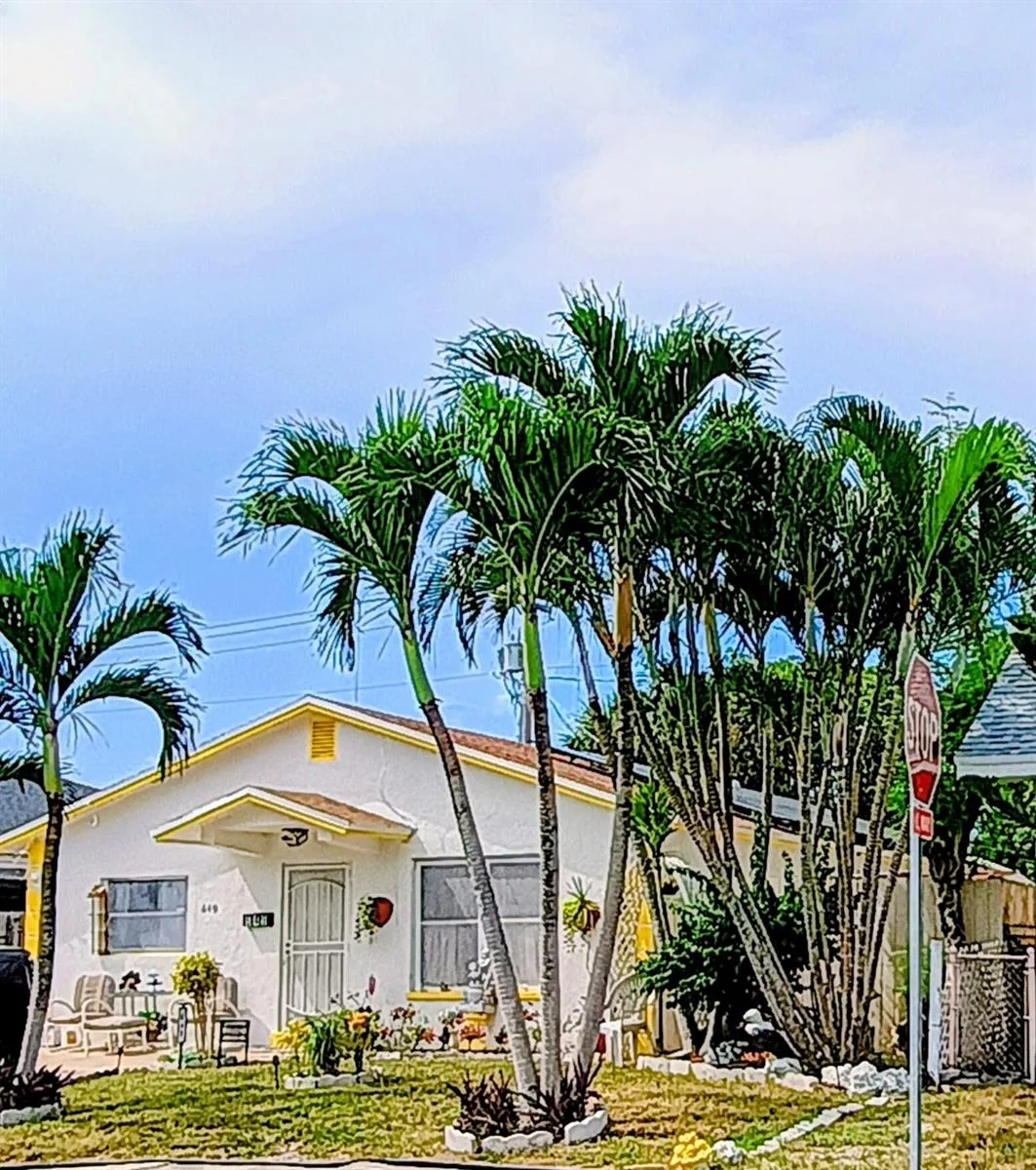 649 58TH Street, West Palm Beach, FL 33407