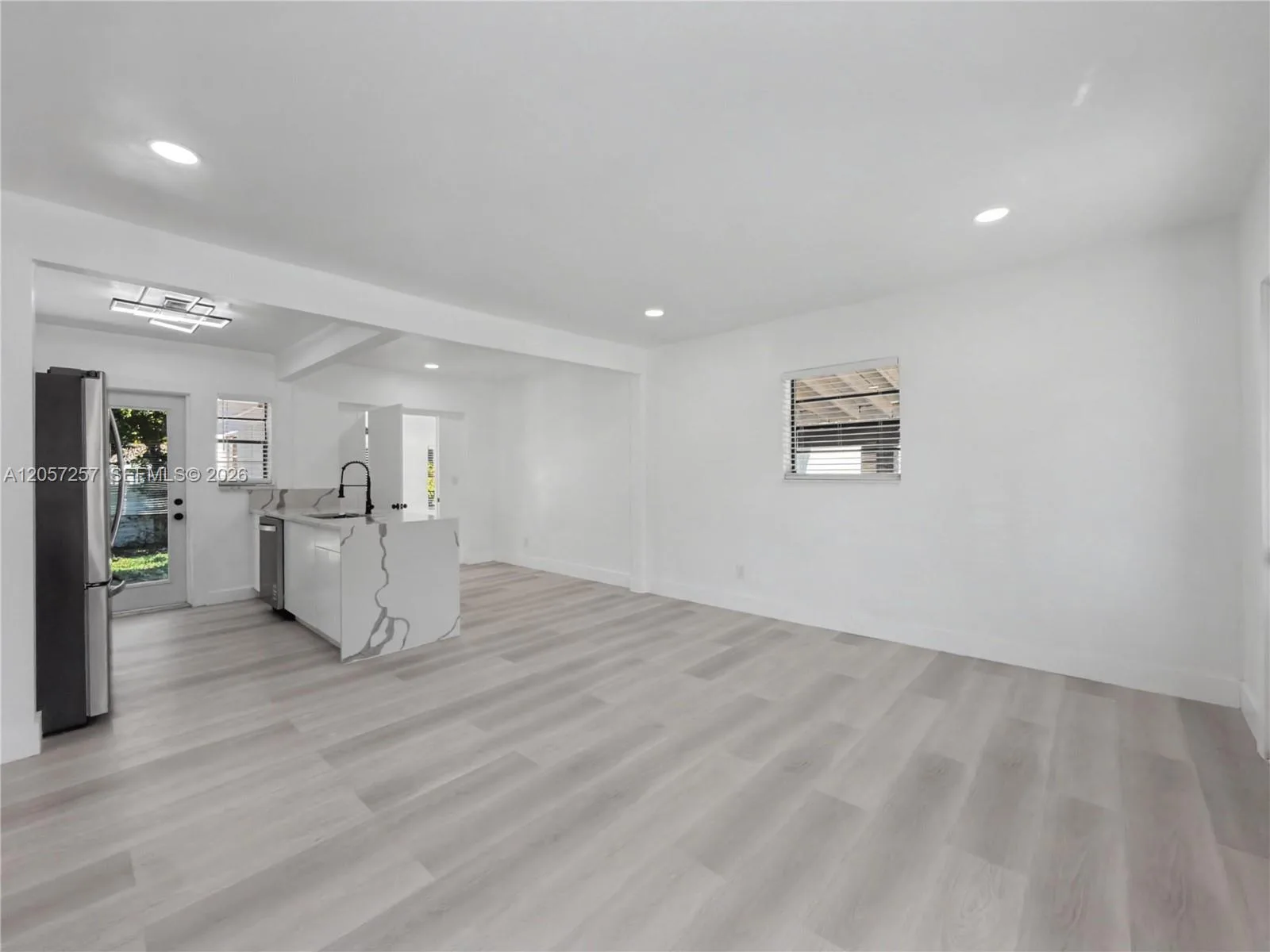 15694 NE 10th Ct, North Miami Beach, FL 33162 photo 8