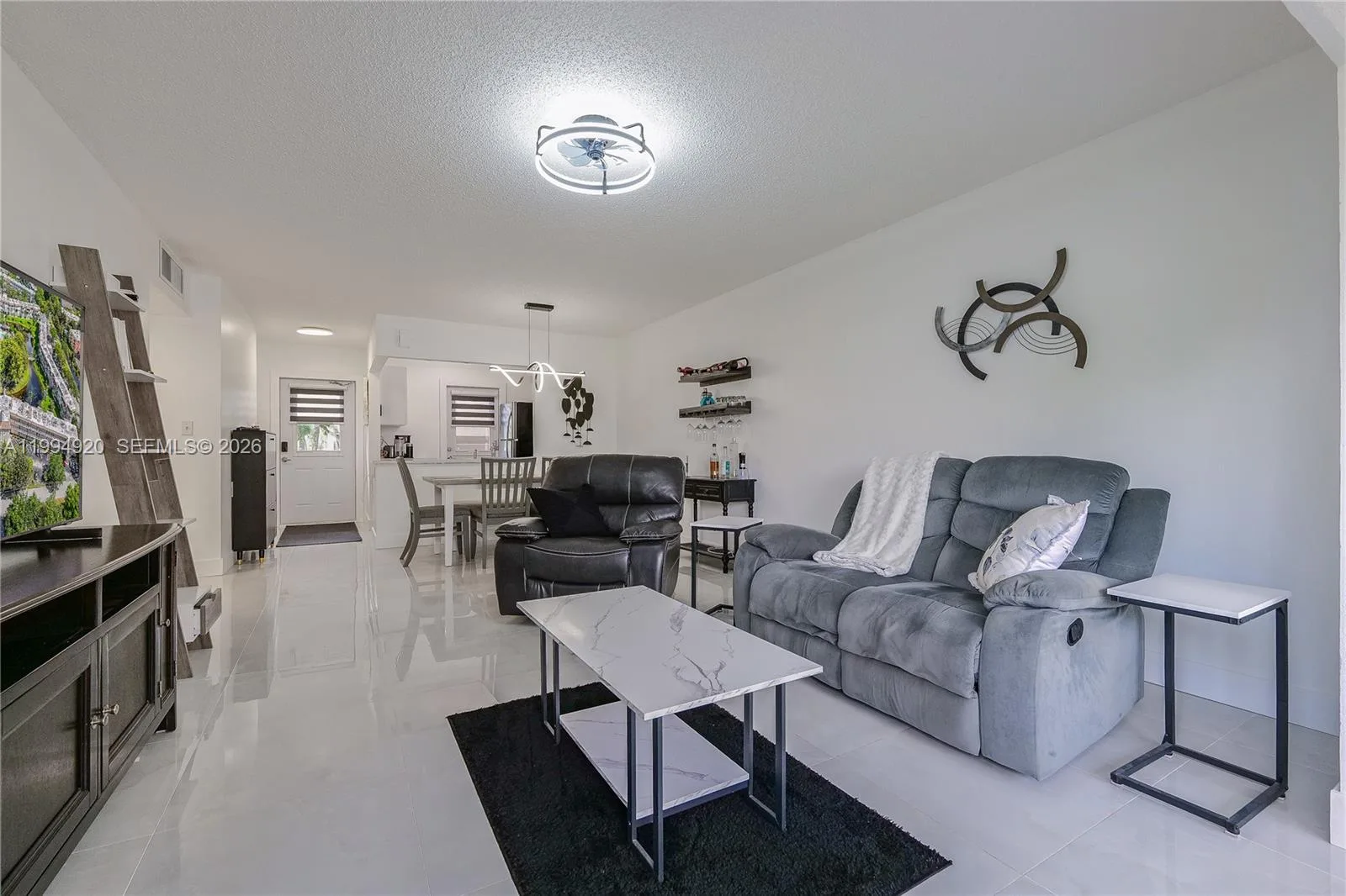 4701 NW 34th St # 502, Lauderdale Lakes, FL 33319