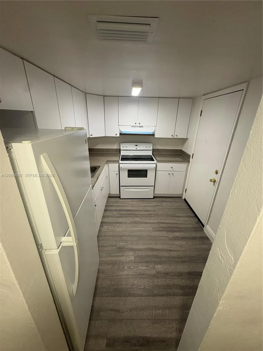 13285 NE 6th Ave # N206, North Miami, FL 33161