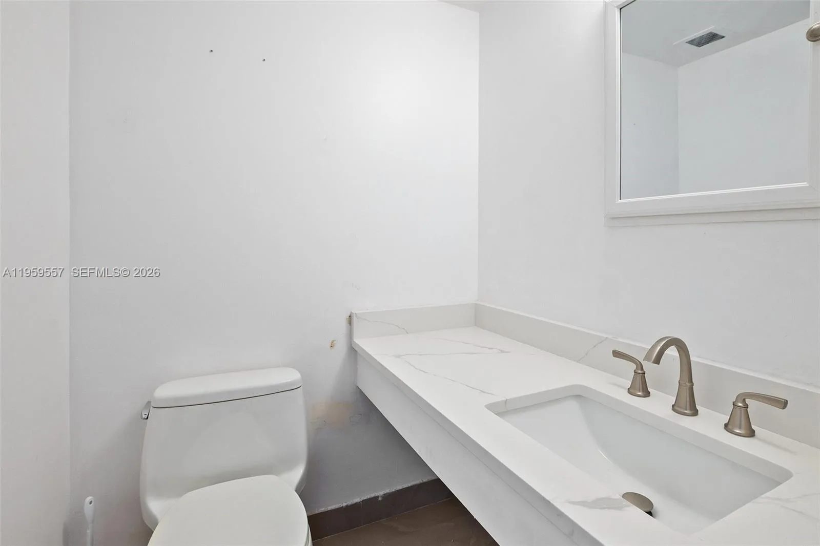 1985 S Ocean Dr # 2M, Hallandale Beach, FL 33009 photo 11