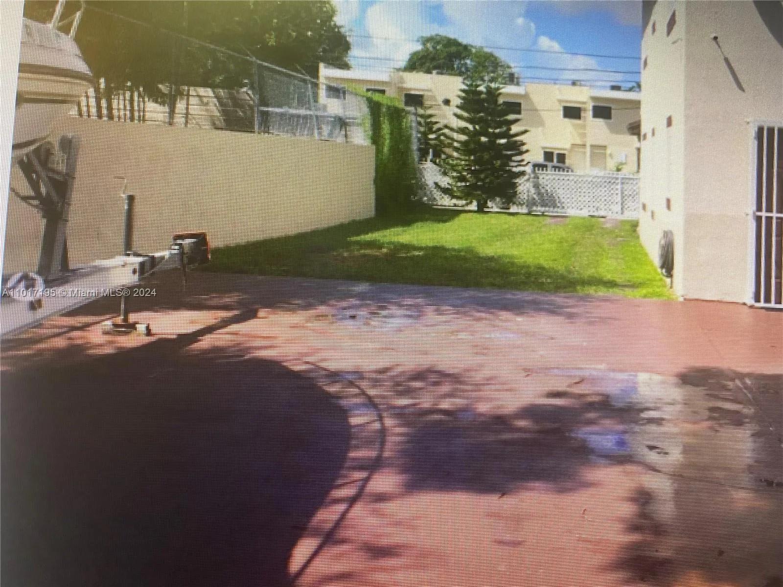 160 NW 27th St, Miami, FL 33127 photo 3
