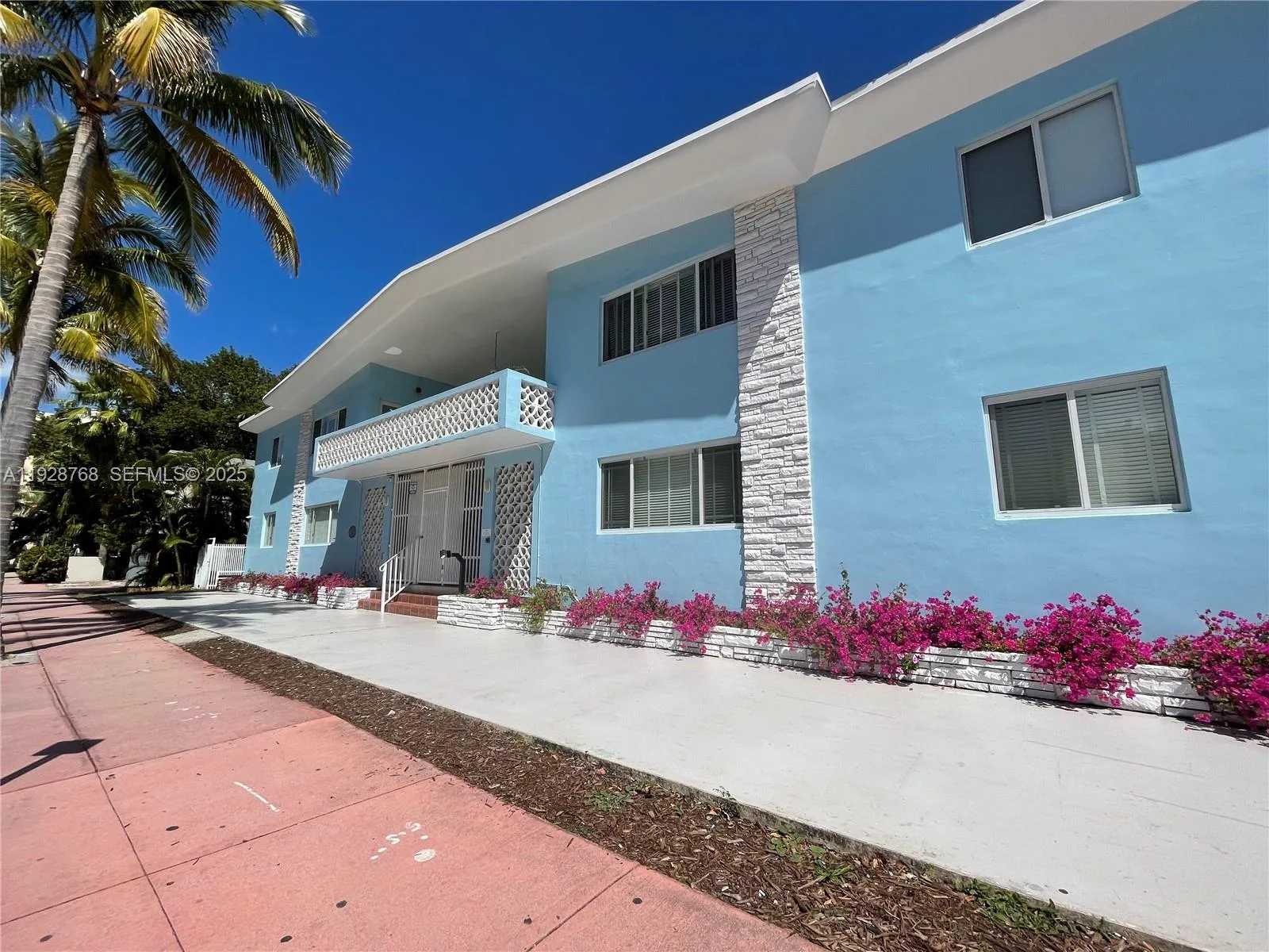 401 Collins Ave # 21, Miami Beach, FL 33139