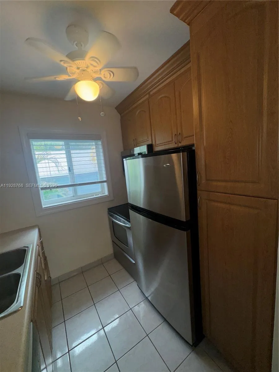 401 Collins Ave # 21, Miami Beach, FL 33139 photo 11
