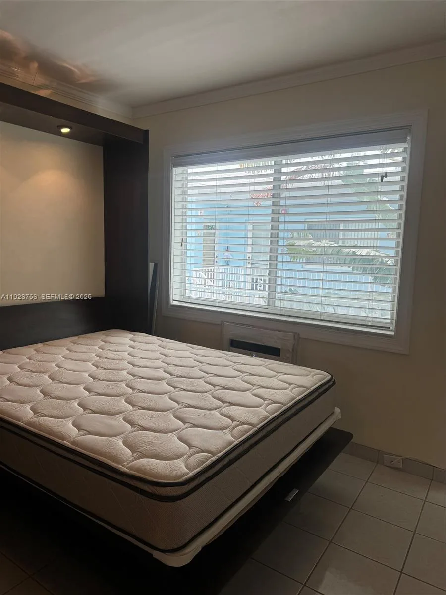 401 Collins Ave # 21, Miami Beach, FL 33139 photo 3