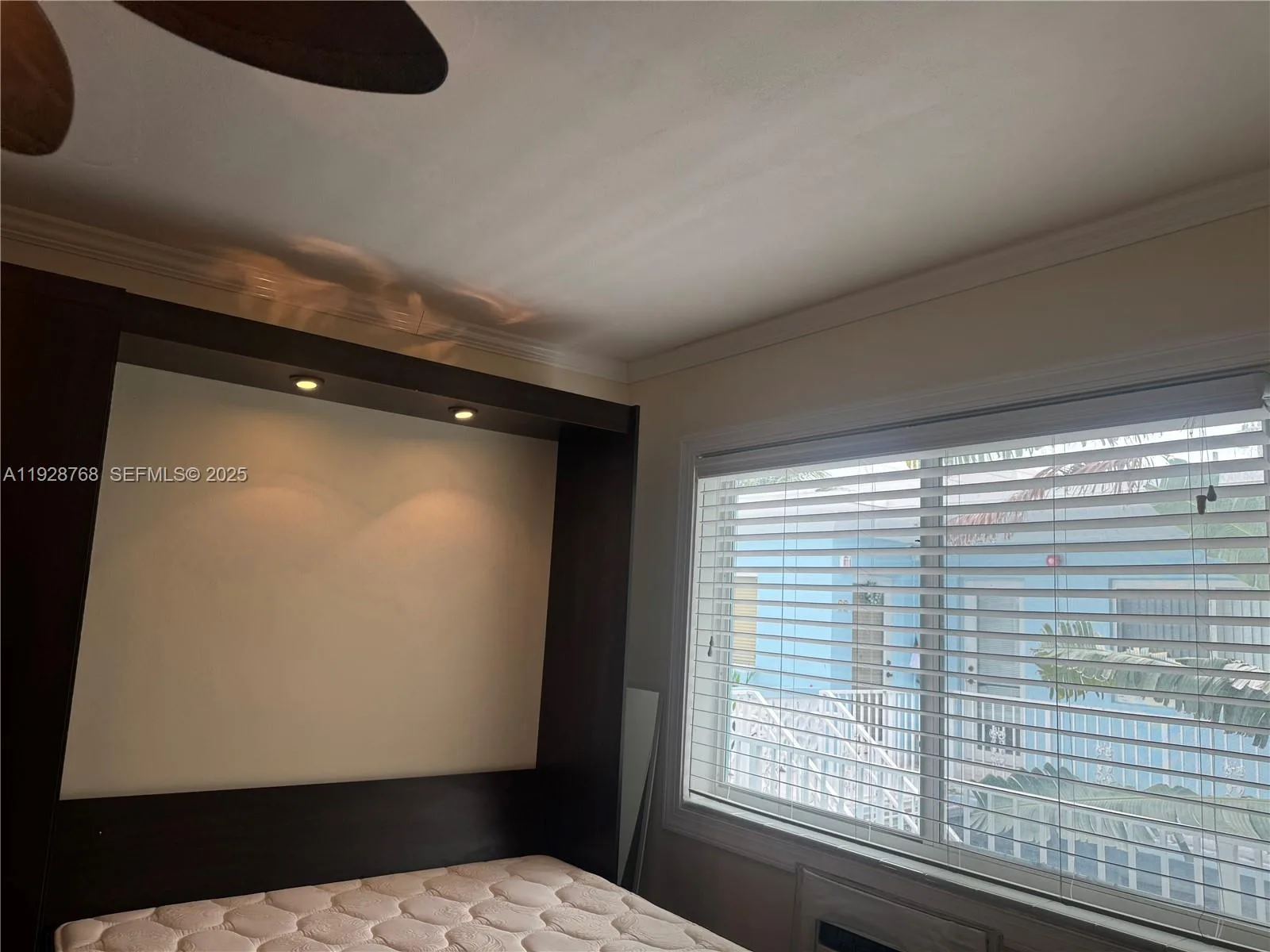 401 Collins Ave # 21, Miami Beach, FL 33139 photo 4