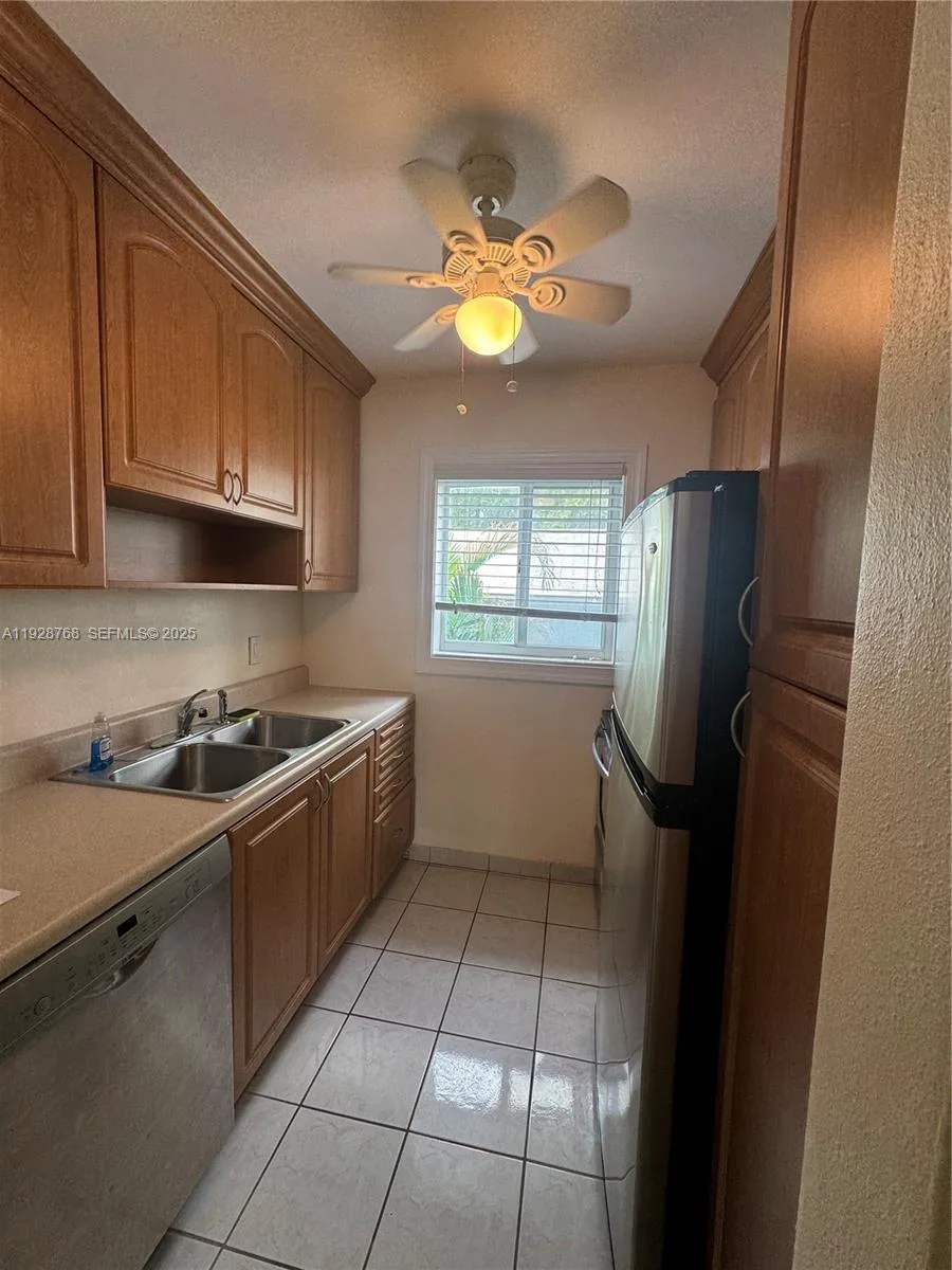 401 Collins Ave # 21, Miami Beach, FL 33139 photo 8
