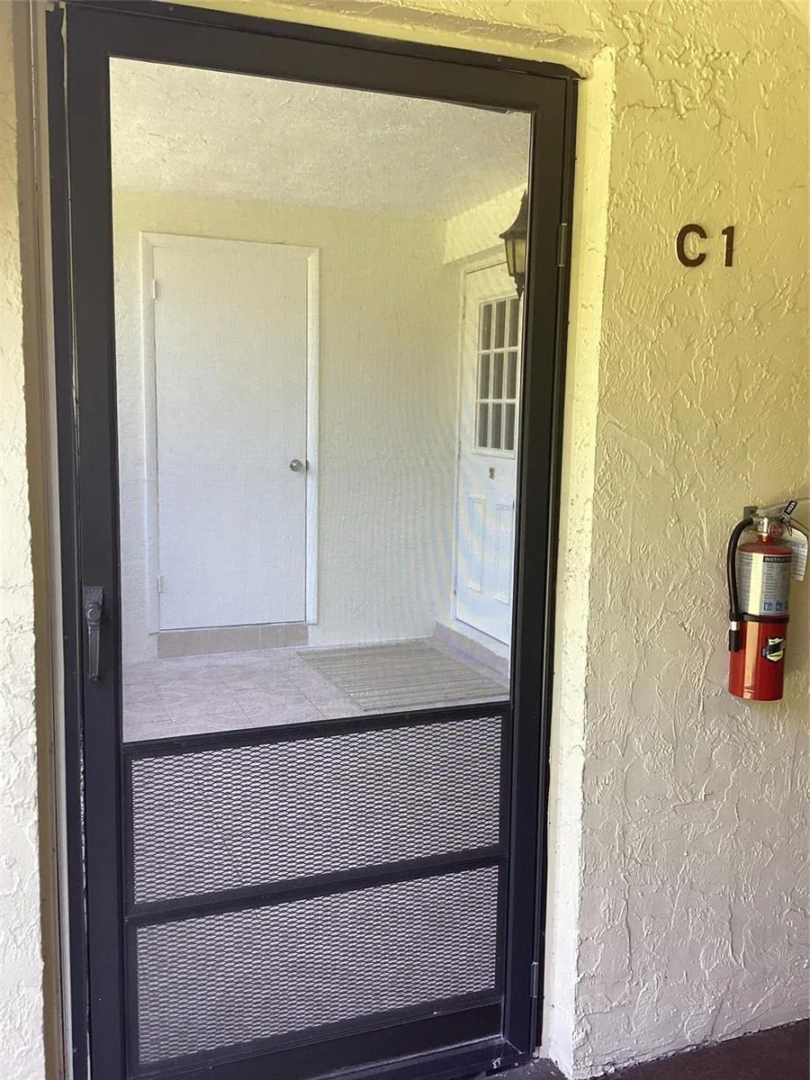 5927 LA PINATA Boulevard # C-1, FL 33463 — zdjęcie 2