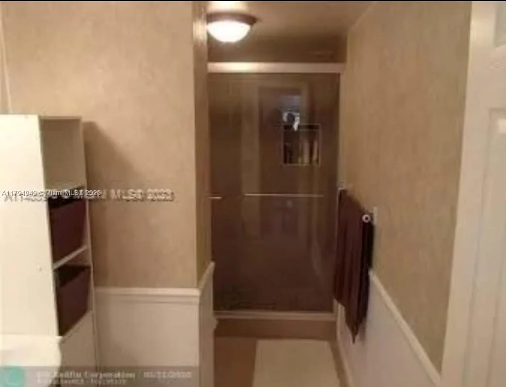 4400 Hillcrest Dr # 215-B, Hollywood, FL 33021 photo 11