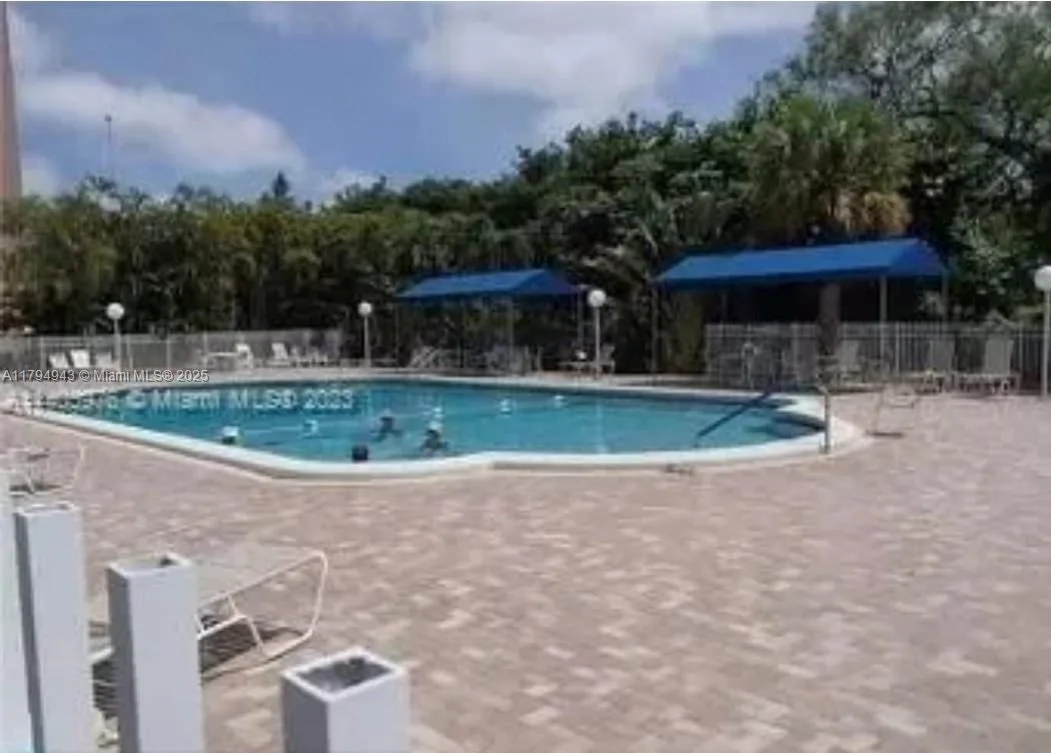 4400 Hillcrest Dr # 215-B, Hollywood, FL 33021 photo 3