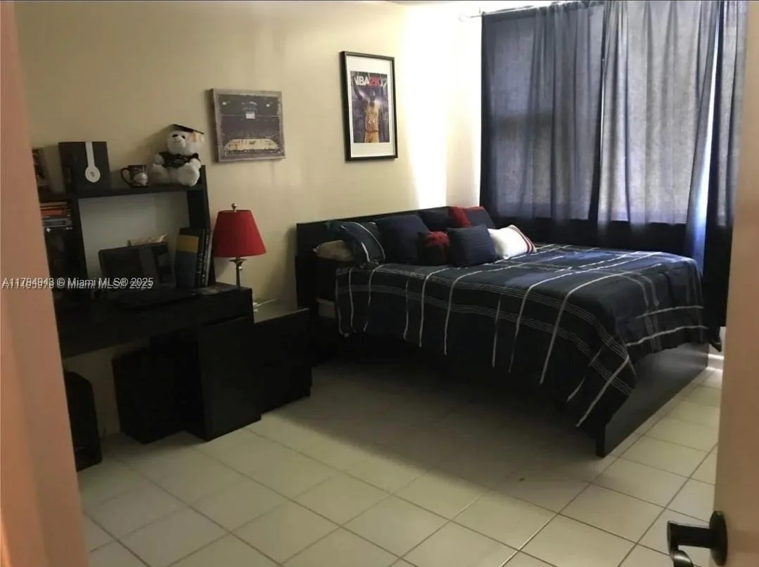 4400 Hillcrest Dr # 215-B, Hollywood, FL 33021 photo 9