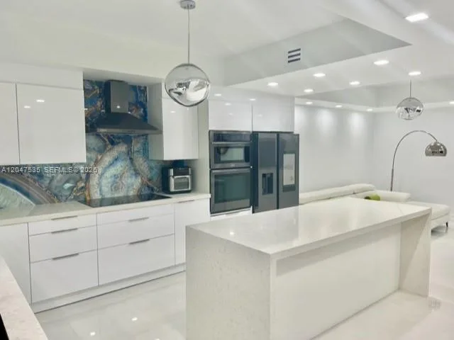 3330 NE 190th St # 616, Aventura, FL 33180