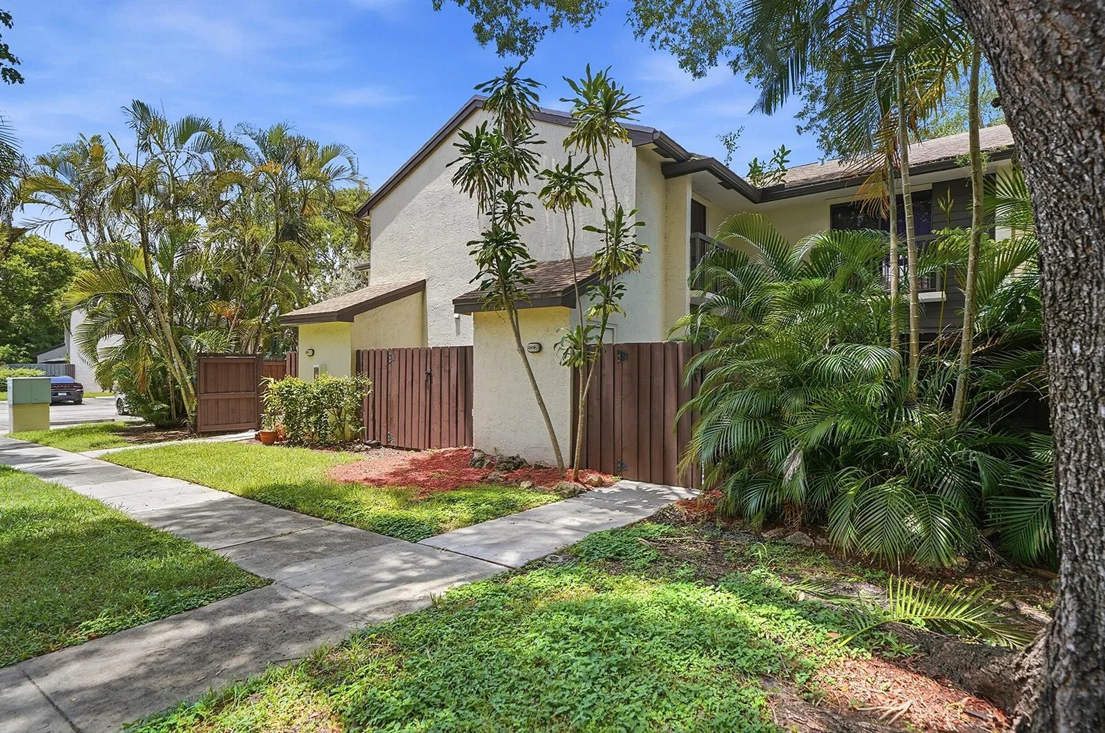3349 Cocoplum Circle # 33129, Coconut Creek, FL 33063 photo 2