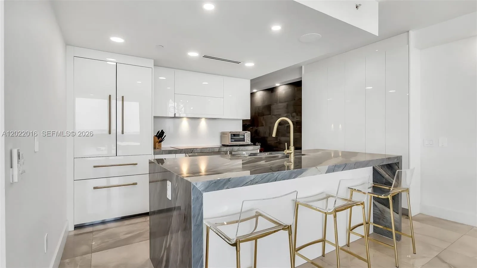 5875 Collins Ave # 1807, Miami Beach, FL 33140 photo 4