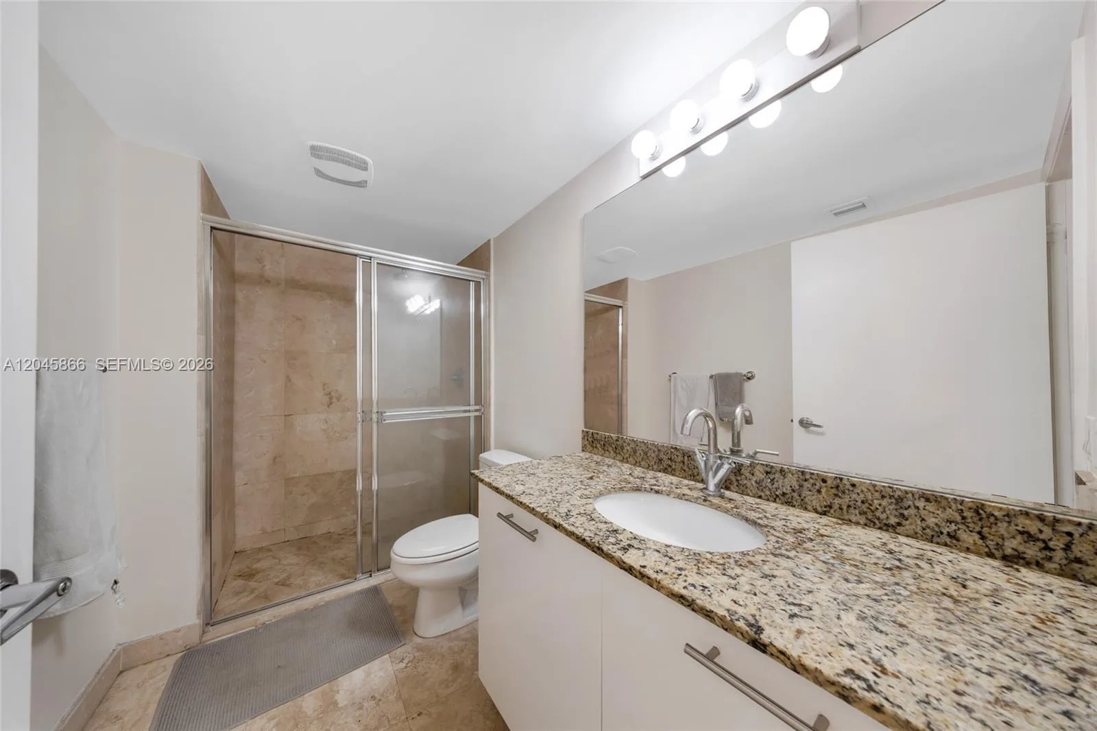 41 SE 5th St # 502, Miami, FL 33131 photo 13
