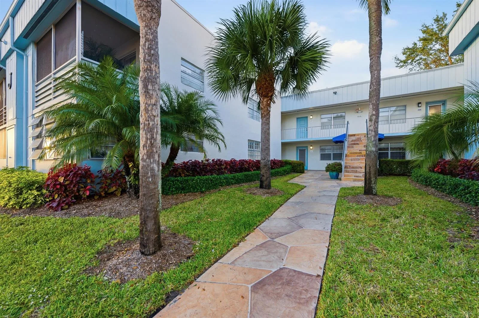 442 Normandy J, Delray Beach, FL 33484 photo 4