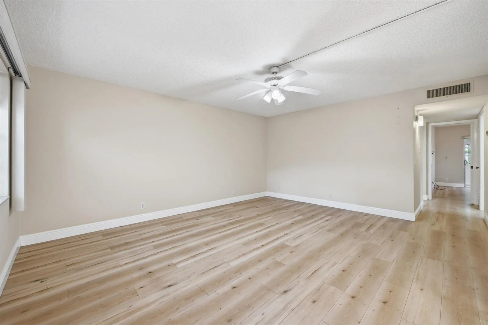 442 Normandy J, Delray Beach, FL 33484 photo 9