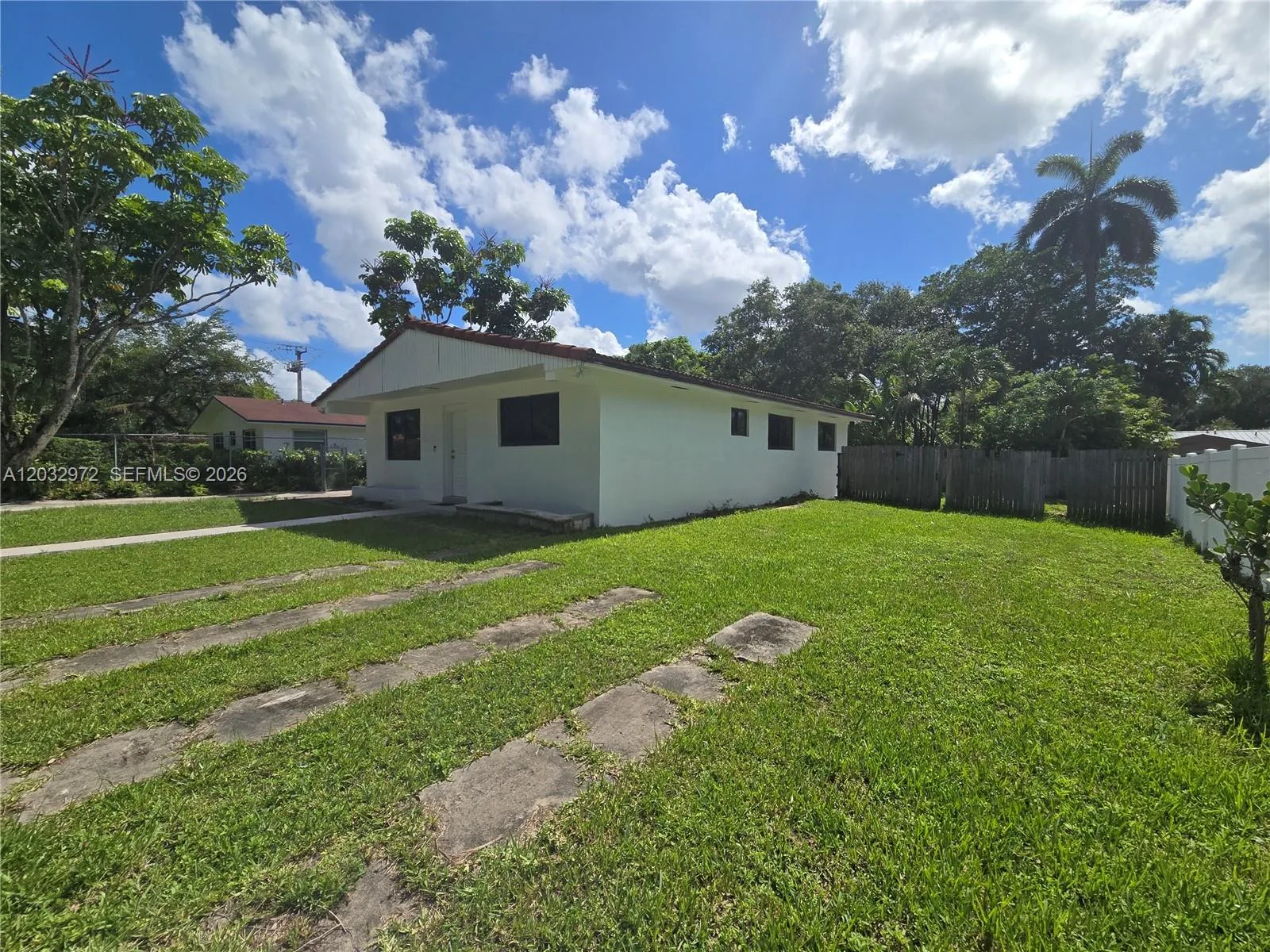 13100 NE 3rd Ct # 1, North Miami, FL 33161 photo 3