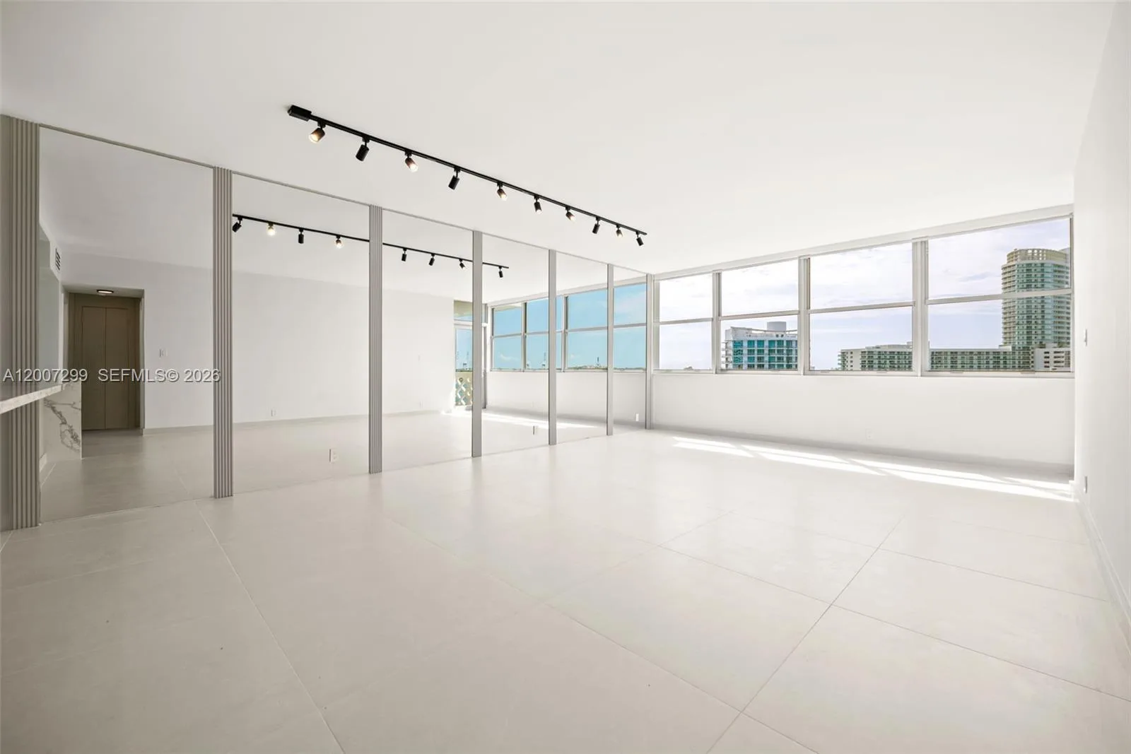 20 Island Ave # 1016, Miami Beach, FL 33139 photo 4