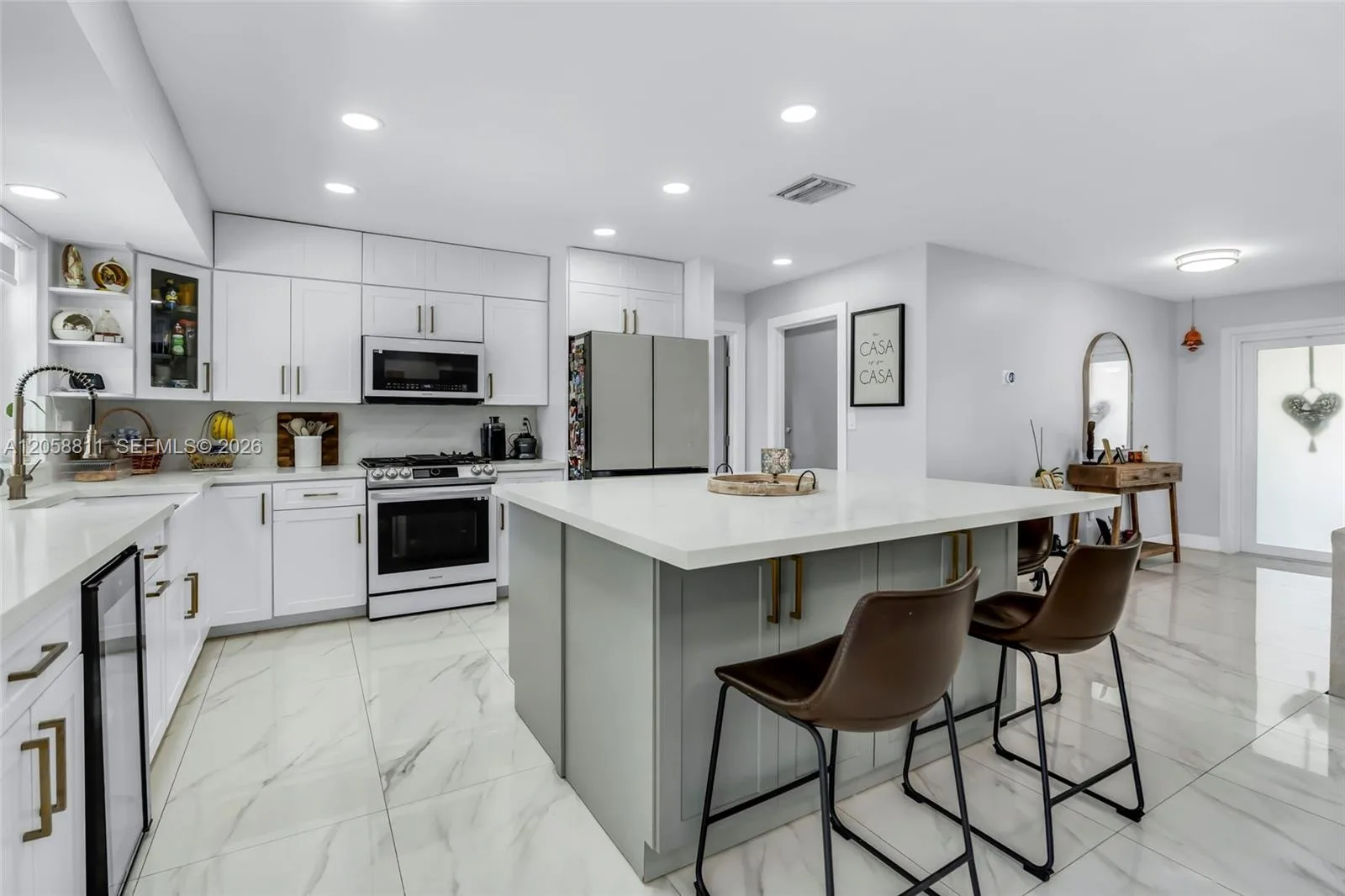 2130 NW 106th Ave, Pembroke Pines, FL 33026 photo 3