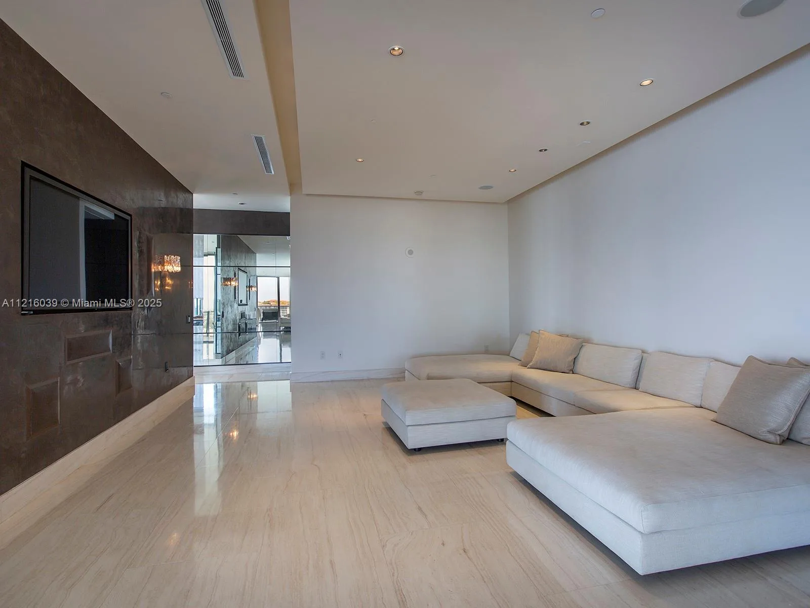 800 S Pointe Dr # 1204, Miami Beach, FL 33139 photo 13