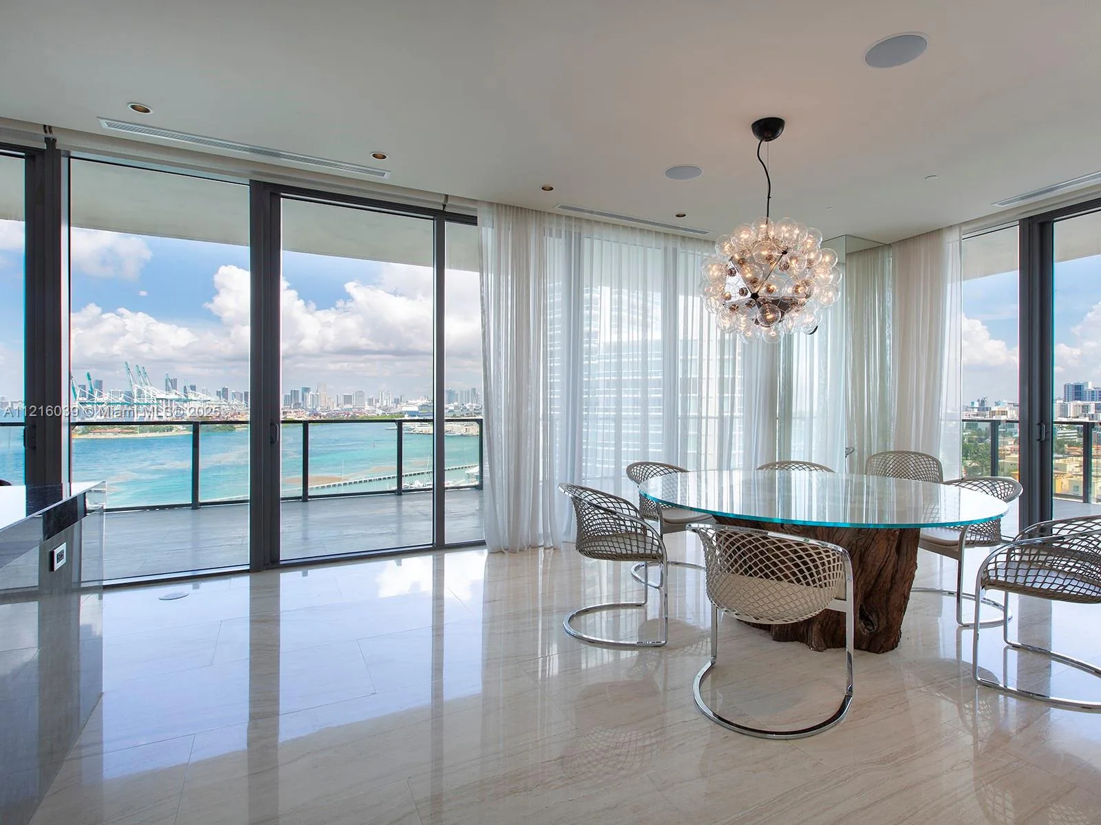 800 S Pointe Dr # 1204, Miami Beach, FL 33139 photo 4