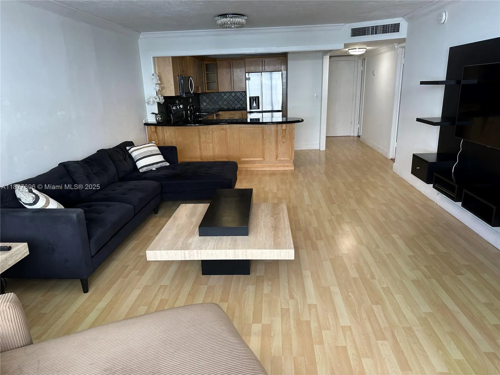 6039 Collins Ave # PH21, Miami Beach, FL 33140 photo 10