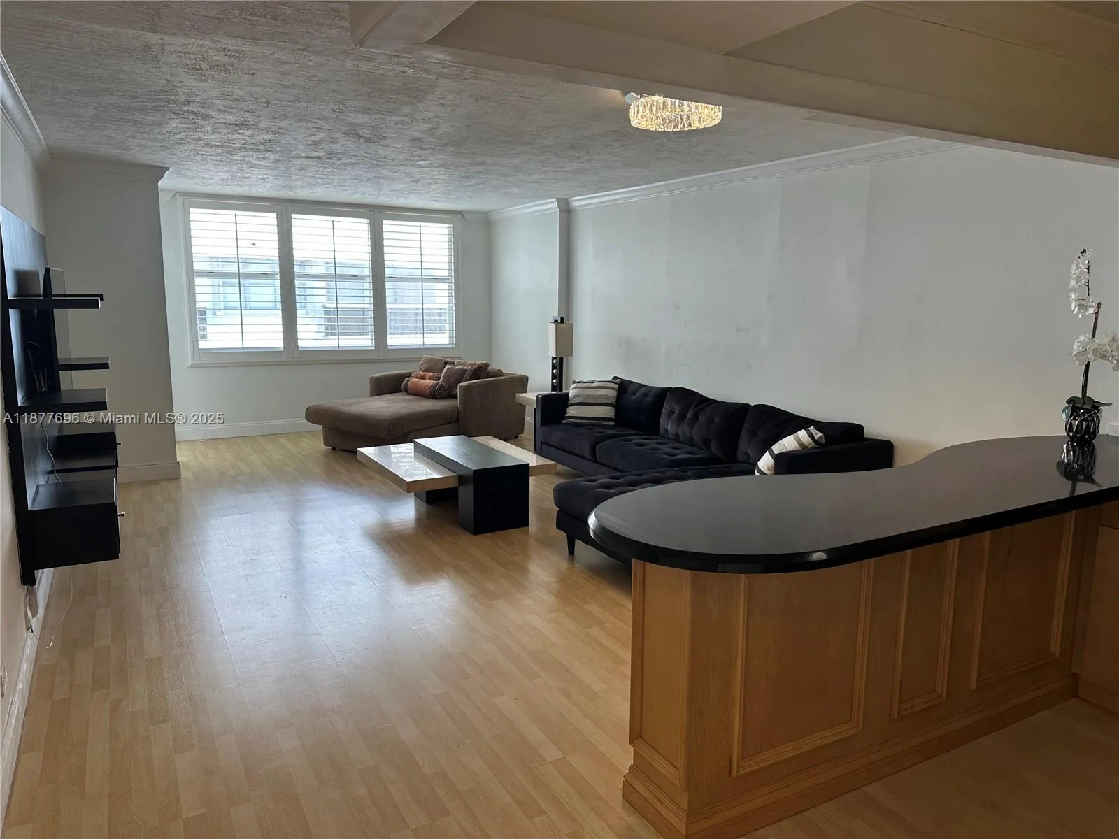 6039 Collins Ave # PH21, Miami Beach, FL 33140 photo 11