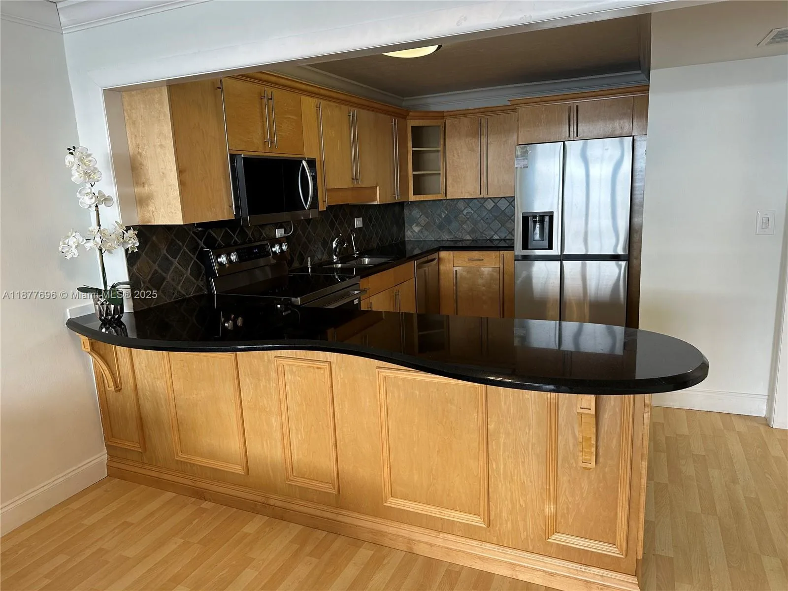 6039 Collins Ave # PH21, Miami Beach, FL 33140 photo 3