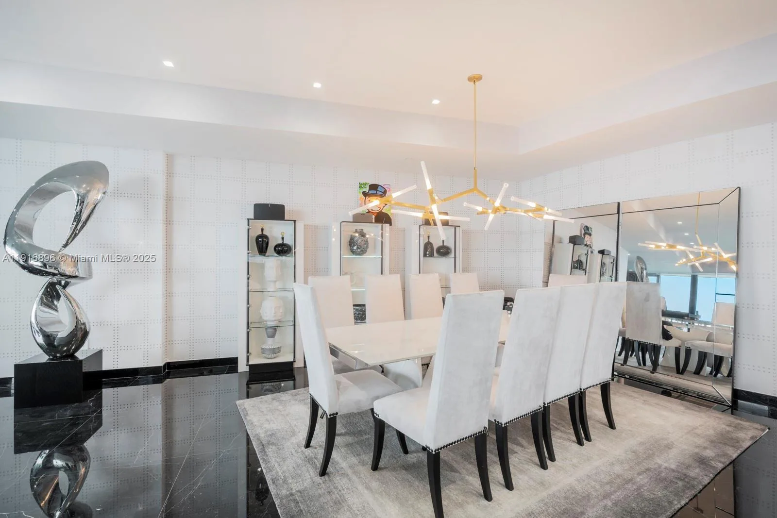 18555 Collins Ave # 3505, Sunny Isles Beach, FL 33160 photo 2