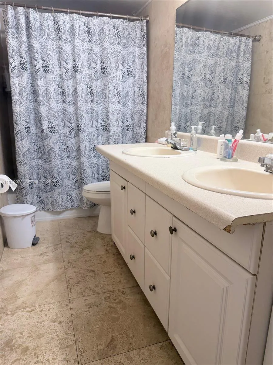 11930 NE 19th Dr # 28, North Miami, FL 33181 photo 13