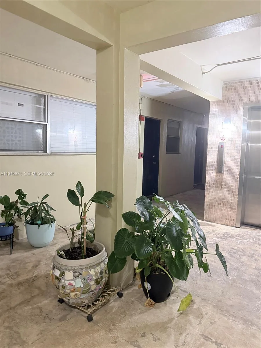 11930 NE 19th Dr # 28, North Miami, FL 33181 photo 4