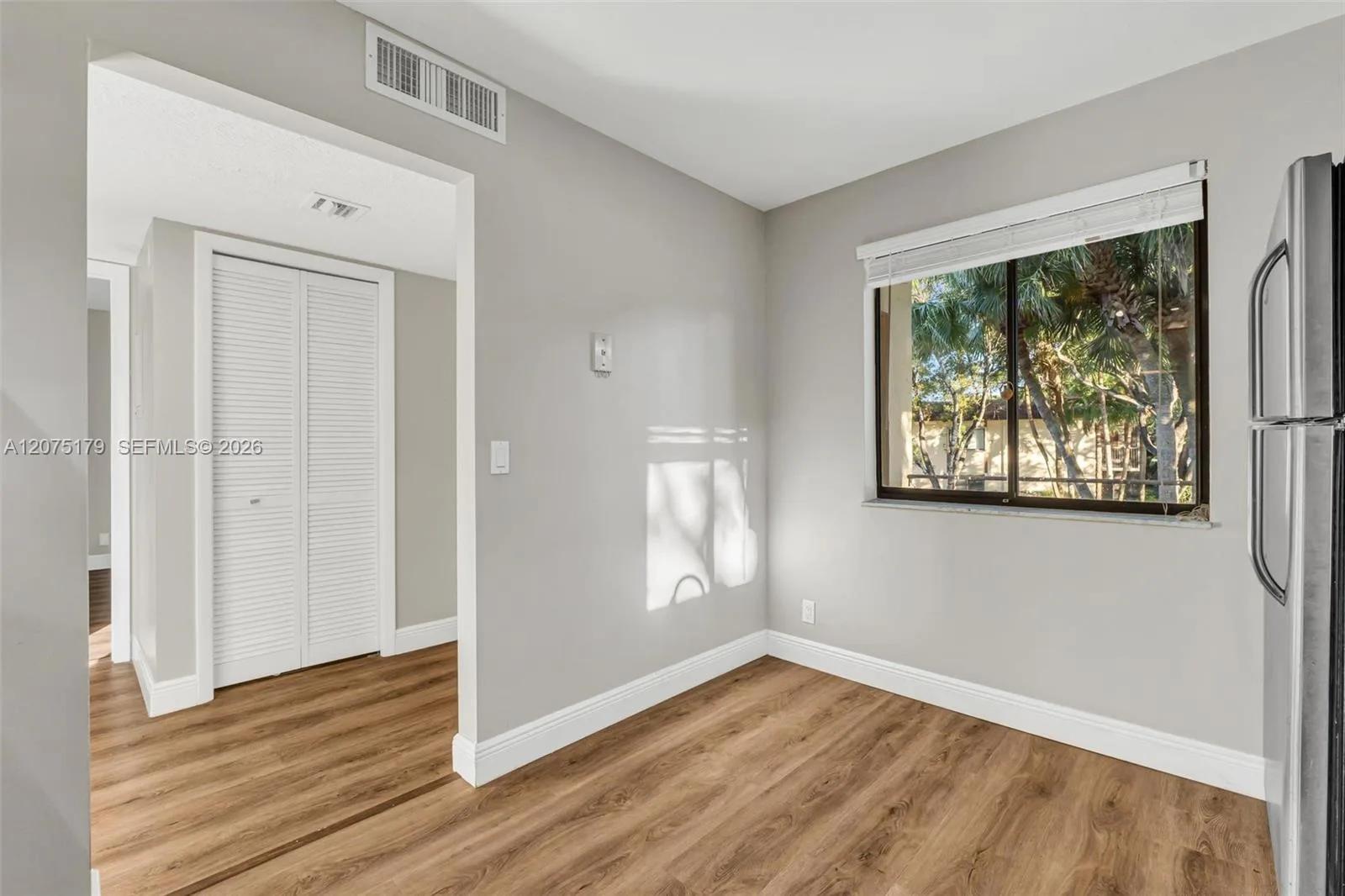 402 Lakeview Dr # 201, Weston, FL 33326 photo 10