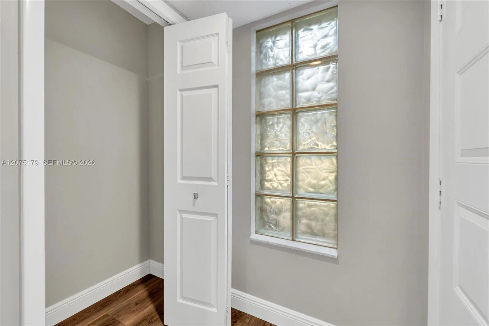402 Lakeview Dr # 201, Weston, FL 33326 photo 7