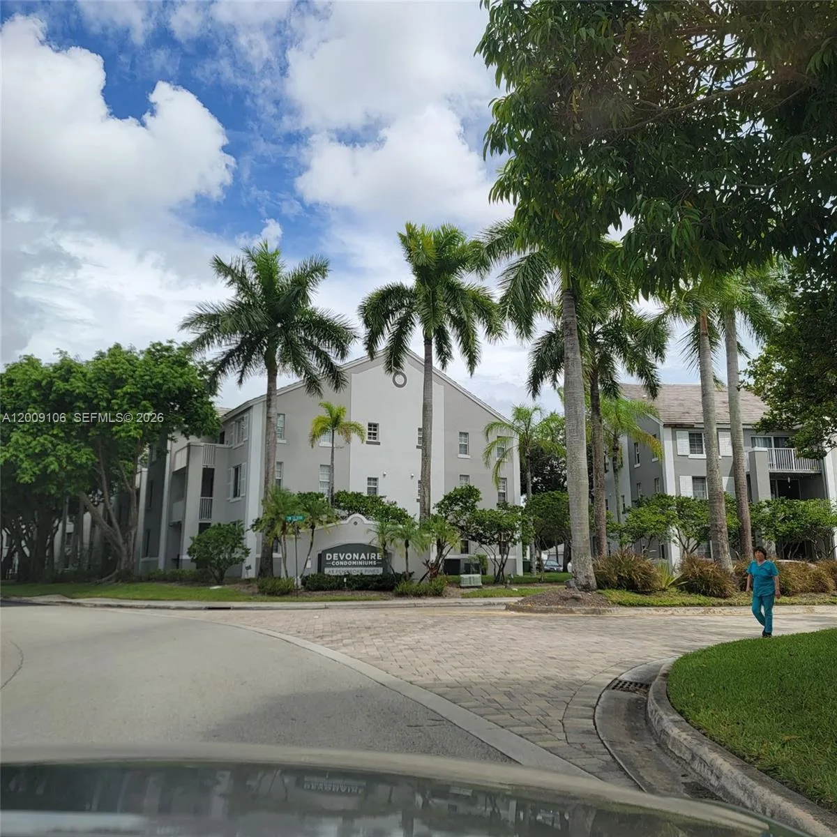 711 SW 111th Way # 301, Pembroke Pines, FL 33025 photo 3
