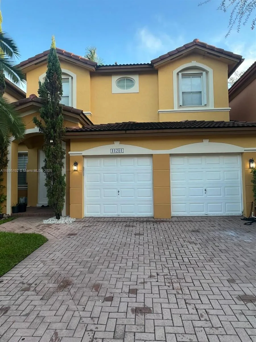 11281 NW 84th St, Doral, FL 33178 photo 6