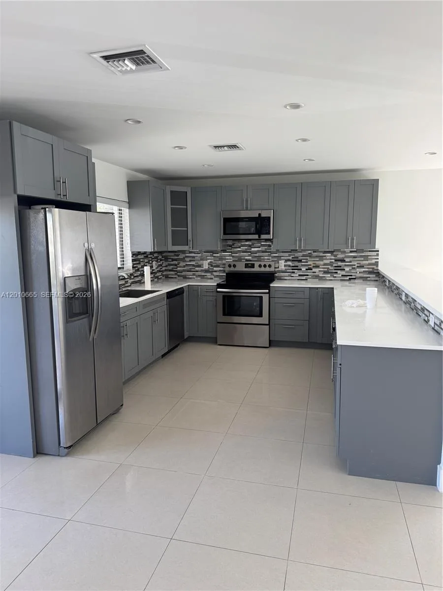 3155 SW 132nd Ave, Miami, FL 33175 photo 4
