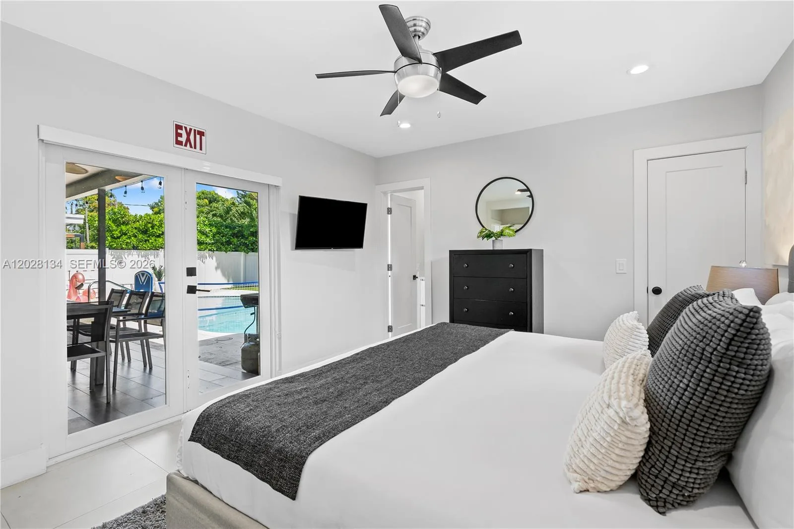 1329 Funston, Hollywood, FL 33019 photo 4