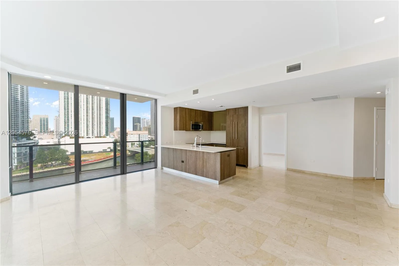 88 SW 7th St # 712, Miami, FL 33130