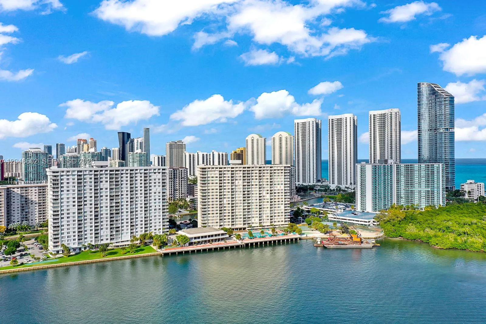 300 Bayview Dr # 1709, Sunny Isles Beach, FL 33160 photo 6